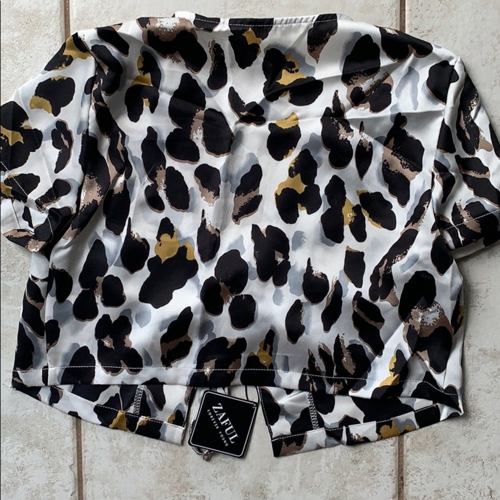 BOGO FREE! NWT ZAFUL Top - Picture 3 of 4